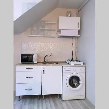 Apartment Small Semi Basement Floor