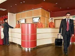 Отель Ibis Zeytinburnu 3*