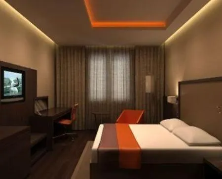Crowne Plaza Istanbul-ora Istanbul