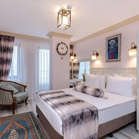 Agora Hotel 3*