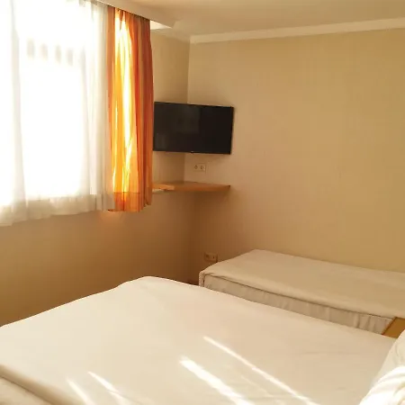 Hotel Inter 2*