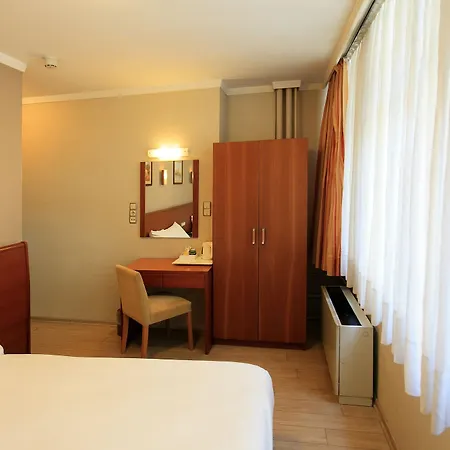 Inter Hotel 2*