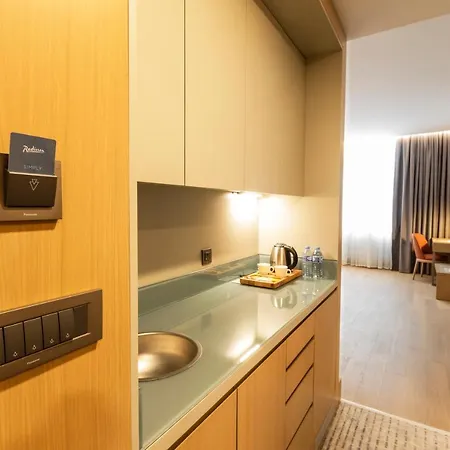 Отель Radisson Harbiye