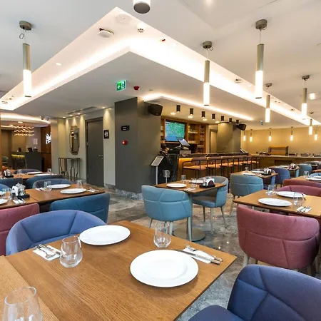 Radisson Harbiye 4*