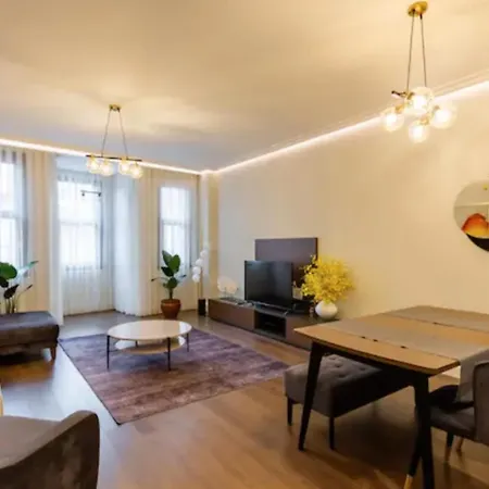 Taksim 360 Luxury Appartement *