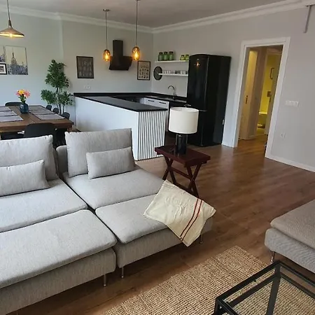 Brand New Luxuries 3-bedrooms In The Center Apartment Istanbul