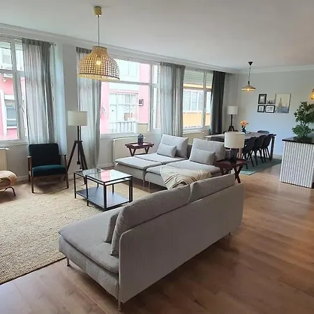 Brand New Luxuries 3-bedrooms In The Center *