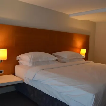 Bh Conference & Airport Hotel 5*