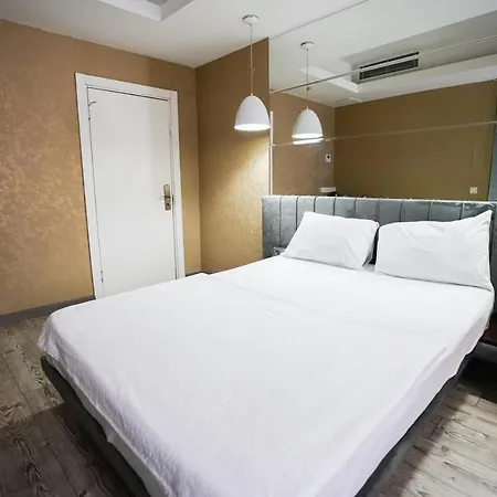 Time Mecidiyekoy Hotell 2*