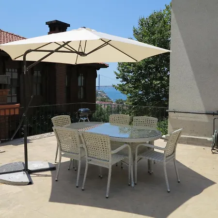 Unique & Quite, Bosphorus Villa, Great Sea View Patio,barbecue Istanbul