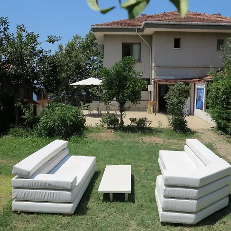Unique & Quite, Bosphorus Villa, Great Sea View Patio,barbecue Villa Istanbul