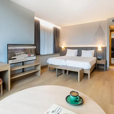 Radisson Harbiye 4* Стамбул