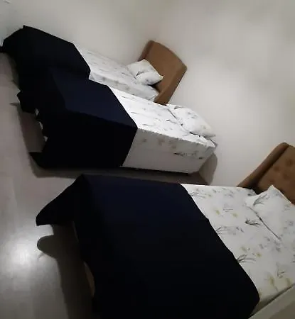 Pelitkent Sitesi アパート *