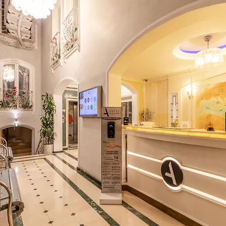 Hotel Amira