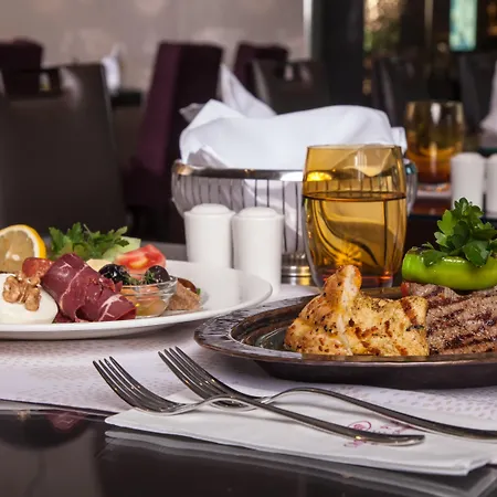 Hotel Crowne Plaza Oryapark By Ihg