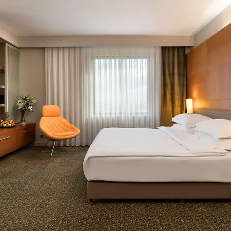 Hotel Bh Conference & Airport 5*