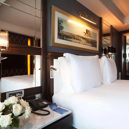 Hotel Radisson Blu Pera 5*