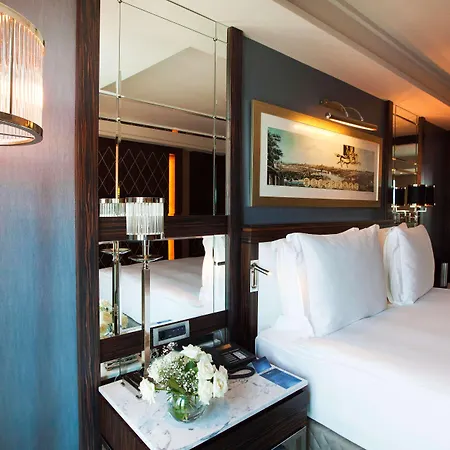 Radisson Blu Pera Hotel 5*