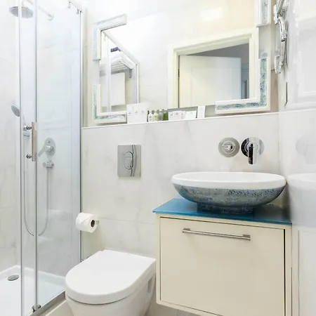Hotel Pera Parma 4*
