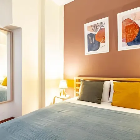 Lovely Flat 6 Min To Taksim Square In Cihangir * Istanbul