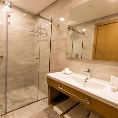 Radisson Harbiye 4* Стамбул