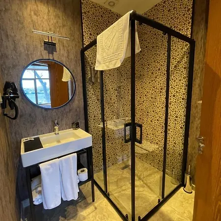 Weingart Port Seaside Hotel Estambul