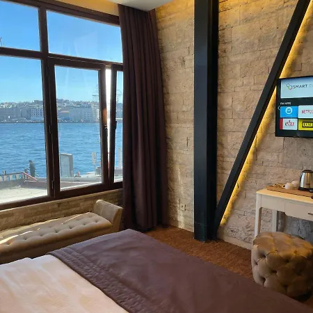 Hotel Weingart Port Seaside *