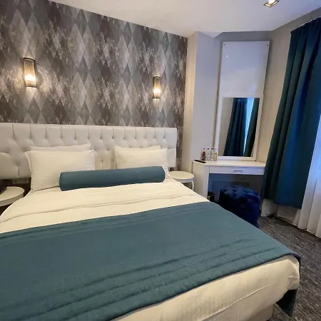 Hotel Weingart Port Seaside *