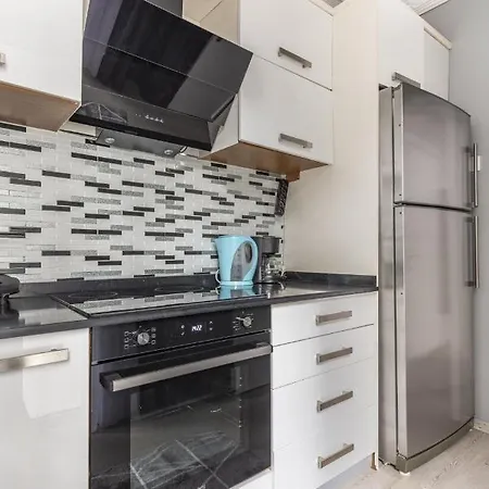 Bohemian Flat In Nisantasi With Location