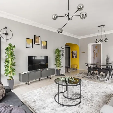 Bohemian Flat In Nisantasi With Location
