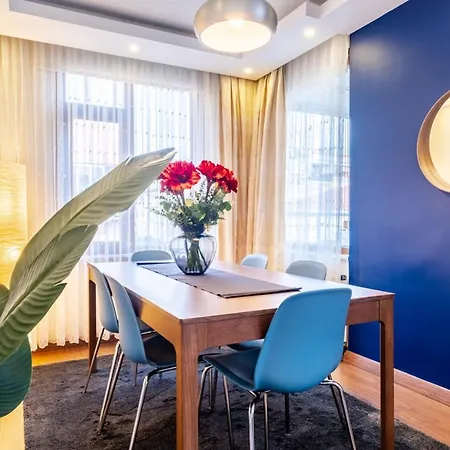 Captivating Flat With Balcony Near Besiktas Pier Istanbul
