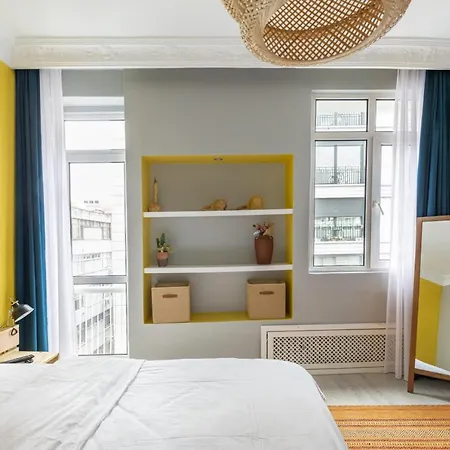 Apartment Bohemian Flat In Nisantasi With Location