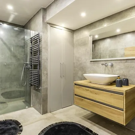 Bohemian Flat In Nisantasi With Location