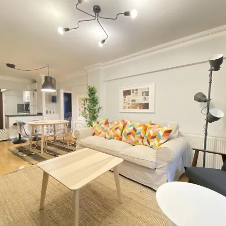 شقة Charming And Central Flat With Balcony In Beyoglu *