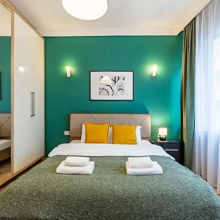 Sleek And Central Flat In Nisantasi Istanbul