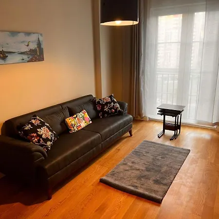 Apartment Flat With Balcony In Umraniye