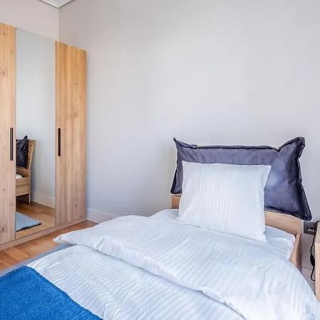 Apartment Flat With Balcony In Umraniye