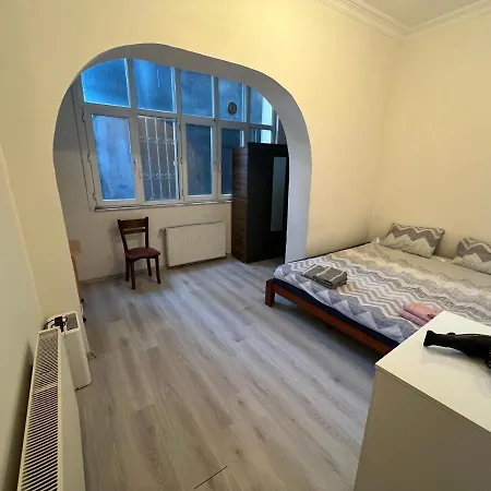 Nobis Cihangir Apartment