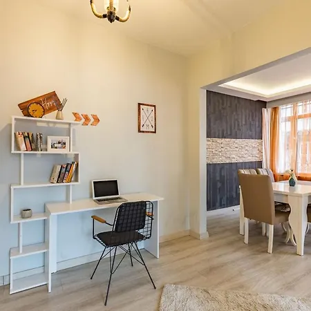 Comfy Flat