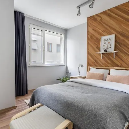 Modern Flat With Terrace On Bagdat Avenue *