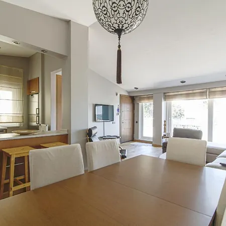 Bosphorus View Flat With Terrace In Arnavutkoy Daire İstanbul