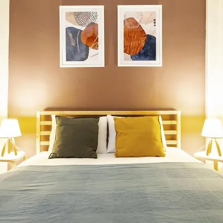 Lovely Flat 6 Min To Taksim Square In Cihangir * Istanbul