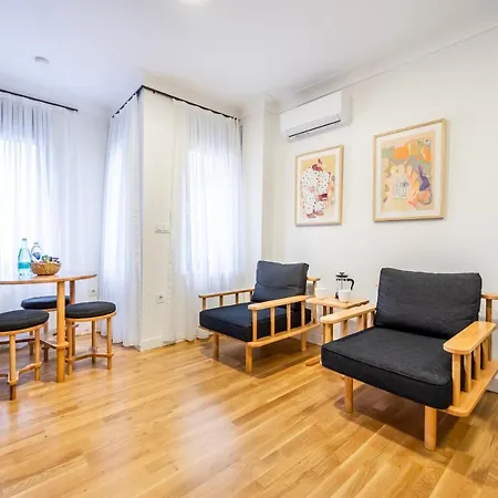 Huge 40sqm Studio Wac In The Heart Of Cihangir Innv34062 Appartamento