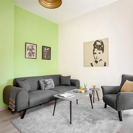 Whisper By Oval Istanbul