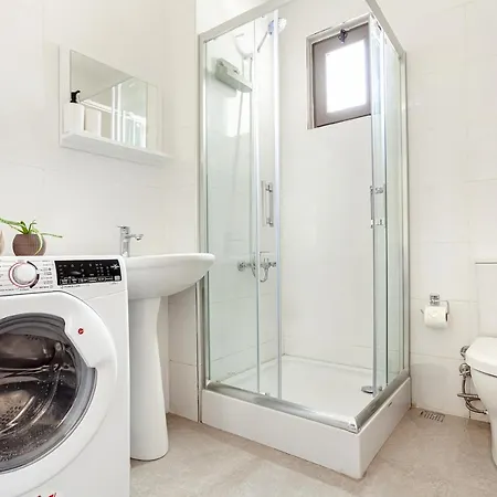 Whisper By Oval 5* Istanbul