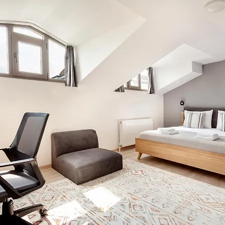 Hotel Whisper By Oval 5*