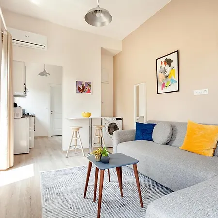 Whisper By Oval Istanbul