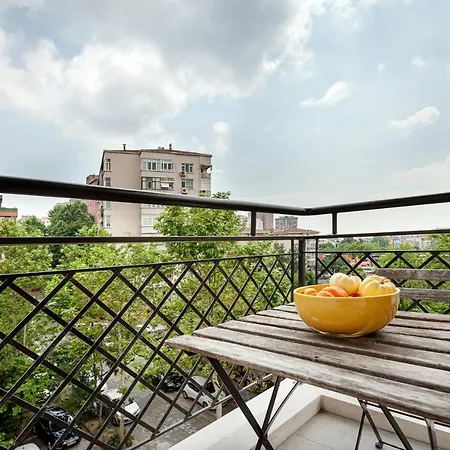Whisper By Oval Hotel 5*