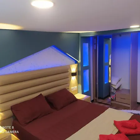 The Sweet Building Esso Apartamento