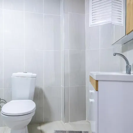 Flat W Balcony 10 Min To Uskudar Coast Apartment *